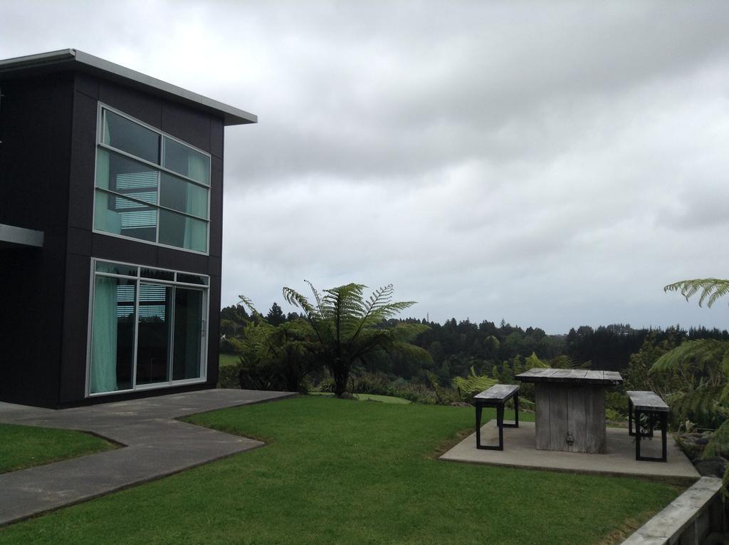 One Burgess Hill Aparthotel New Plymouth Exterior photo